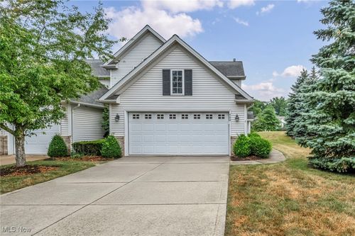 642 Linsberry Ct, Avon Lake, OH, 44012-5204 | Card Image