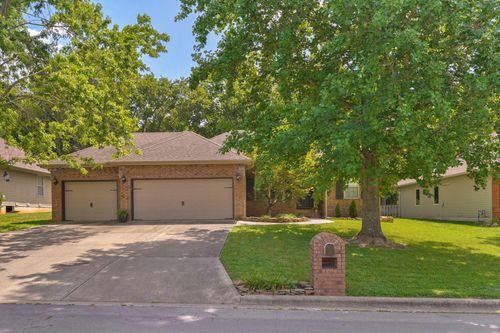 658 Greer Ave, Nixa, MO, 65714-7637 | Card Image