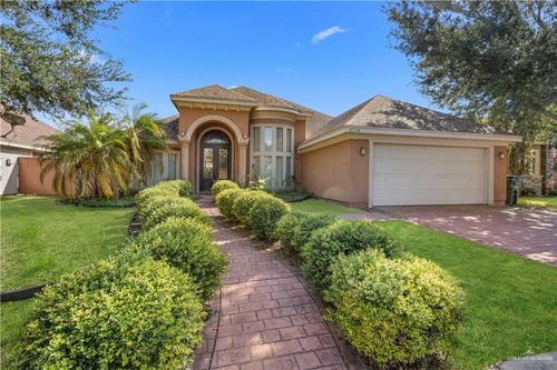 2114 Solar Dr, Mission, TX, 78574-3311 | Card Image