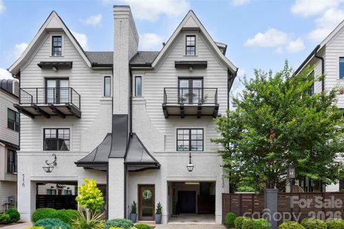 512 Living Way, Charlotte, NC, 28204-2634 | Card Image