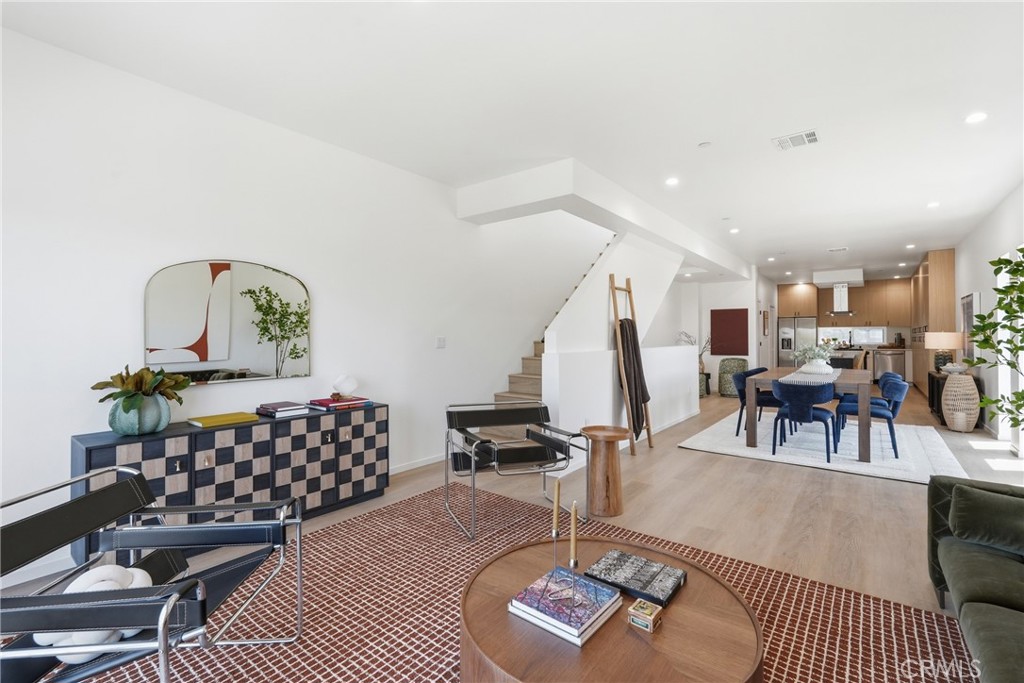 Residential Lease in Los Angeles 4