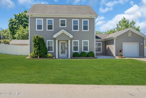 130 2nd Ave, Toms River, NJ, 08757-4902 | Card Image