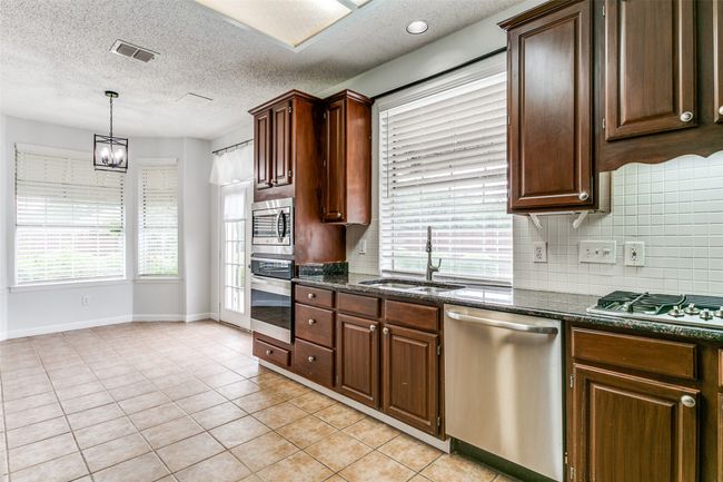 2410 Bowie Ln, House other with 5 bedrooms, 4 bathrooms and null parking in Grapevine TX | Image 14