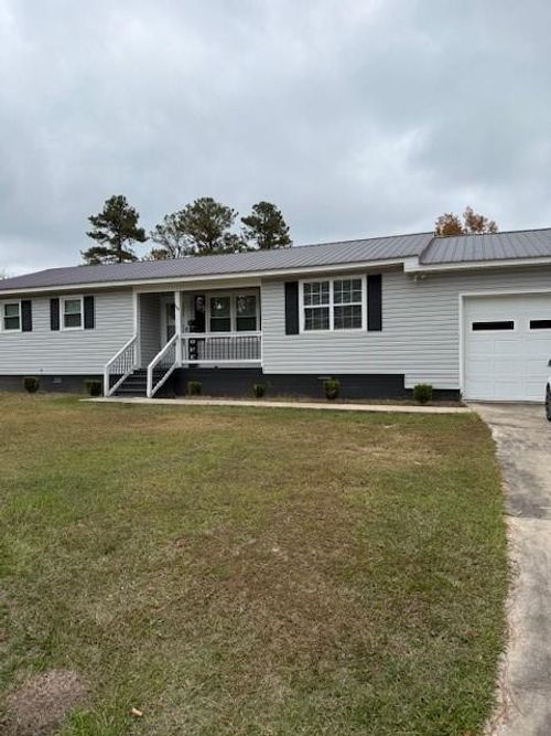 123 Mayview Ln, Sandersville, GA, 31082-7422 | Card Image