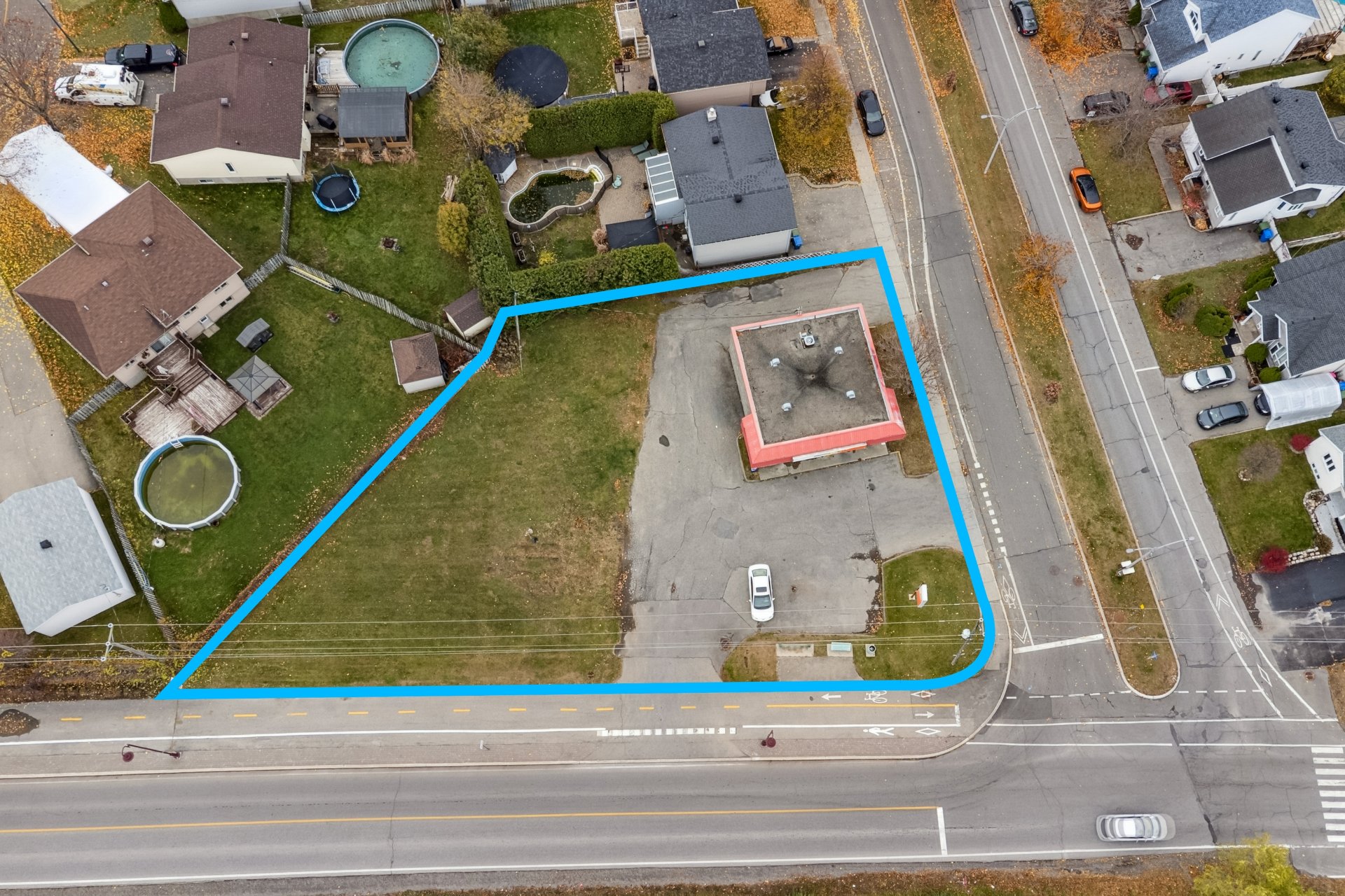 Commercial Sale in Saint-Eustache 4