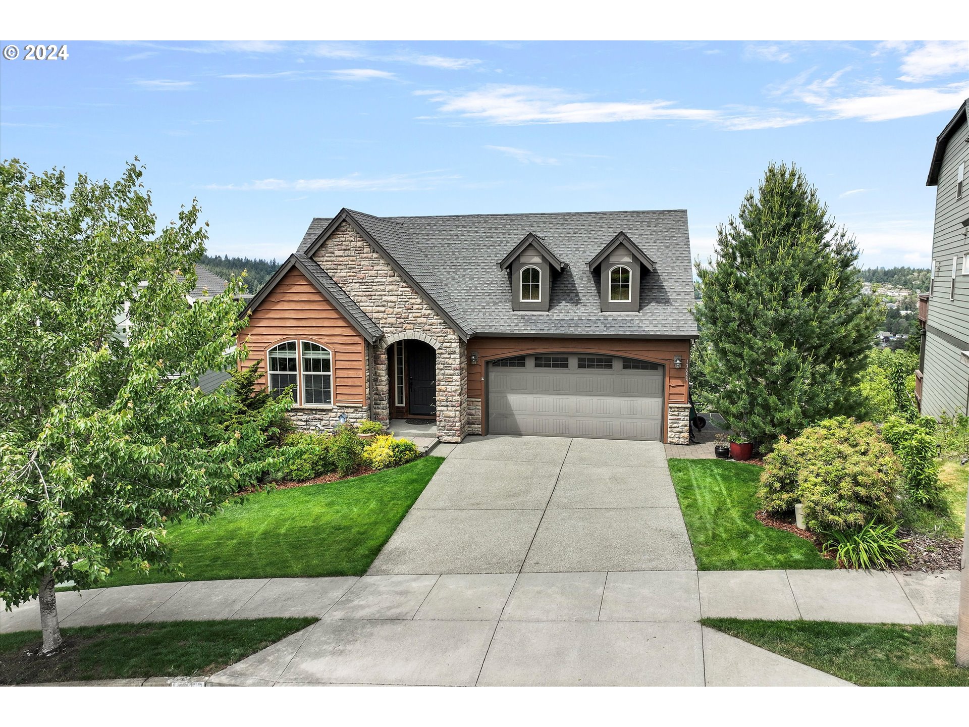 Mountain Crest Dr, Happy Valley, OR 97086