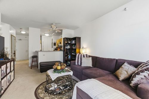 608-222 N Columbus Dr, CHICAGO, IL, 60601 | Card Image