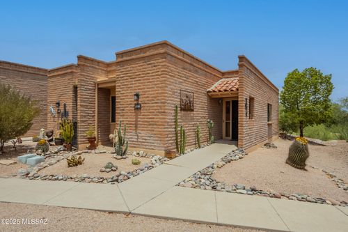 1336 W Desert Hills Dr, Green Valley, AZ, 85622-8283 | Card Image