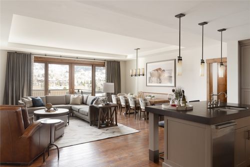 rc-301-vii-2250 Apres Ski Way, Steamboat Springs, CO, 80487 | Card Image