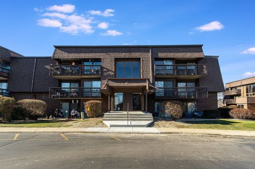 unit-208-1620 Richmond Cir, Joliet, IL, 60435-6769 | Card Image