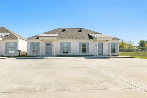 29050 S Magnolia St, Livingston, LA, 70754-6130 | Card Image