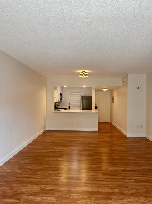 2060-200 E Royal Palm Rd, Boca Raton, FL, 33432-5068 | Card Image