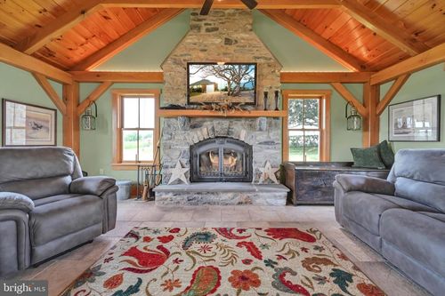 97 S Kemp Rd, Kutztown, PA, 19530-9737 | Card Image