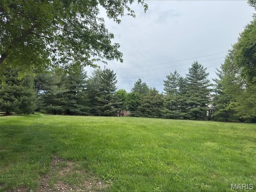 14 London Park Lane, Edwardsville, IL, 62025 | Card Image