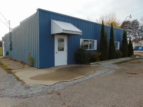 1126 E Center St, Ithaca, MI, 48847-1604 | Card Image