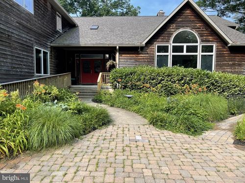 126 Gilbert Ct, EDGEWATER, MD, 21037-1621 | Card Image