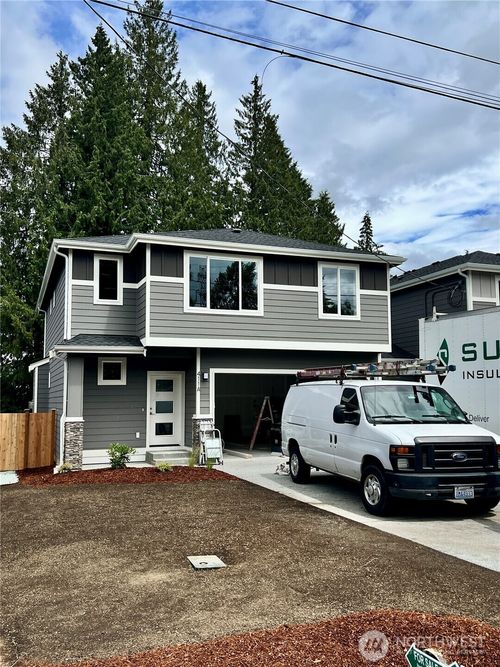 a-411 205th St Sw, Lynnwood, WA, 98036-7207 | Card Image
