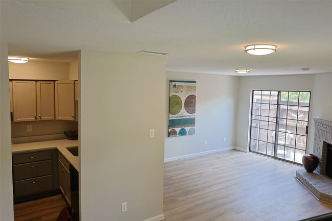 APT-22F - 5757 E University Blvd, Condo with 2 bedrooms, 2 bathrooms and null parking in Dallas TX | Image 4