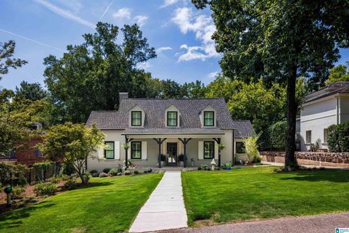 2005 Warwick Ct, BIRMINGHAM, AL, 35209-1357 | Card Image