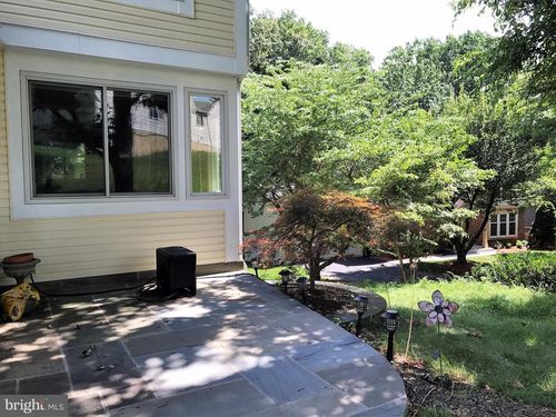 11120 Lake Breeze Dr, NORTH POTOMAC, MD, 20878-4290 | Card Image