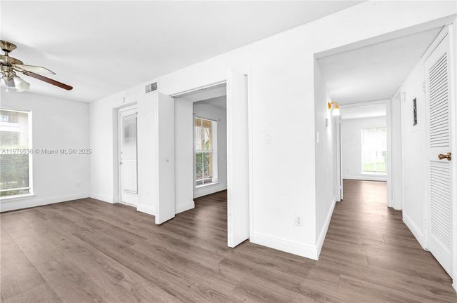 APT-811 - 833 Riverside Dr, Condo with 2 bedrooms, 1 bathrooms and null parking in Coral Springs FL | Image 15