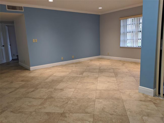 APT-173 - 10730 Nw 14 Th St, Condo with 3 bedrooms, 2 bathrooms and null parking in Plantation FL | Image 15