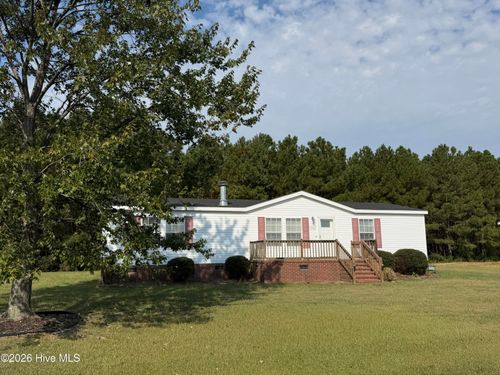 303 Sweeten Branch Dr, Pikeville, NC, 27863-9543 | Card Image