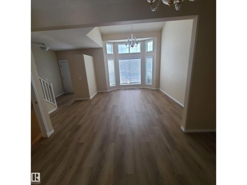 1780 Glastonbury Blvd Nw, Edmonton, AB, T5T6P9 | Card Image
