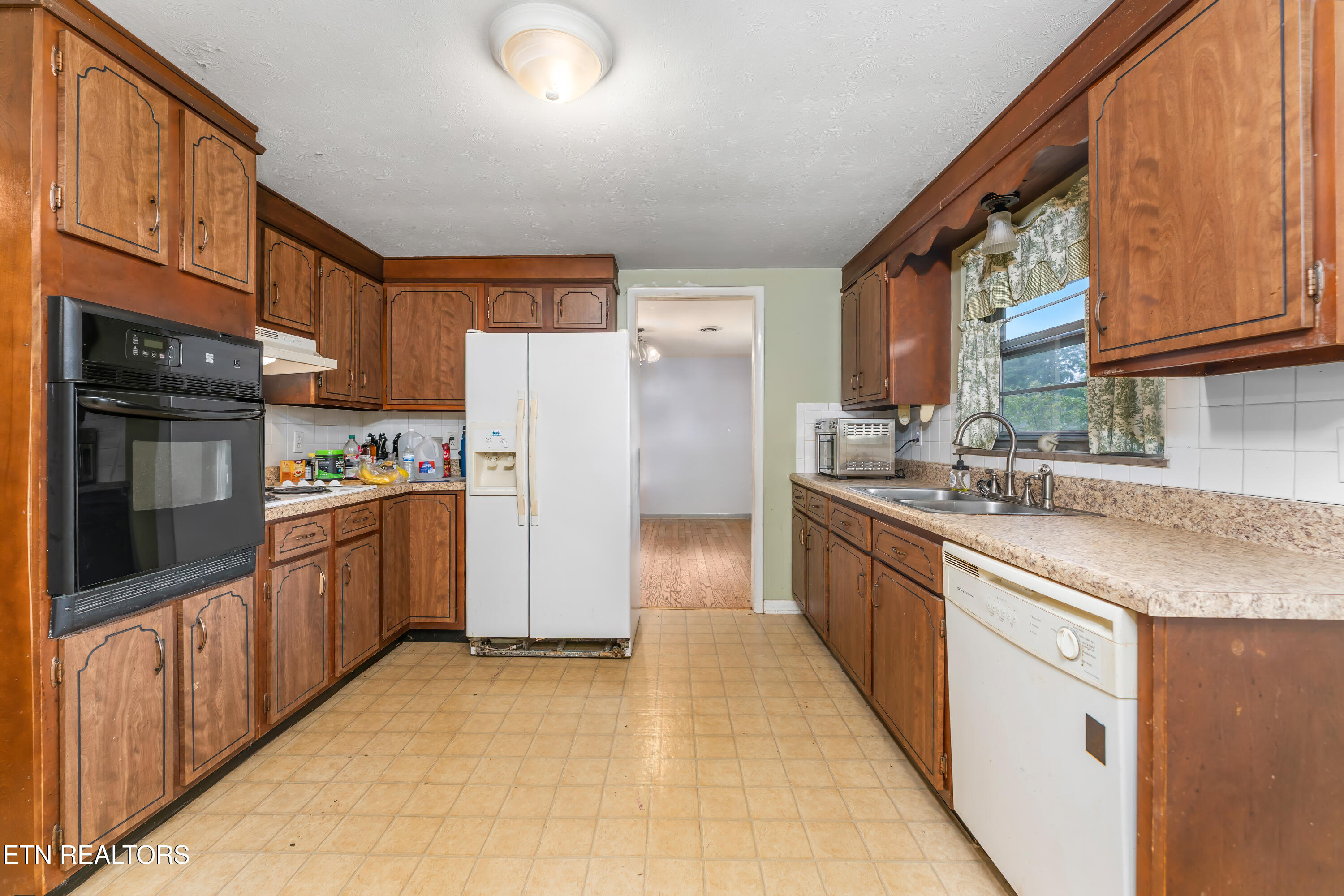 Residential in Strawberry Plains 4