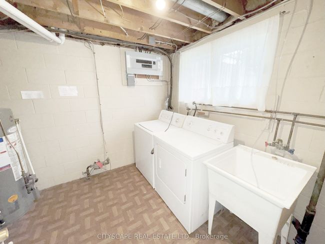 271 Cheltenham Rd, House other with 3 bedrooms, 1 bathrooms and 3 parking in Burlington ON | Image 34