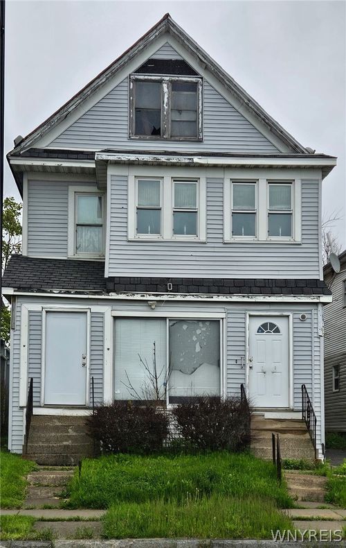 2467 Niagara St, Buffalo, NY, 14207-1404 | Card Image