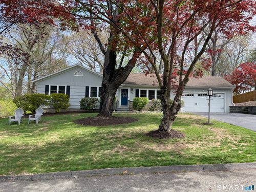 66 Natalie Rd, Trumbull, CT, 06611-1212 | Card Image