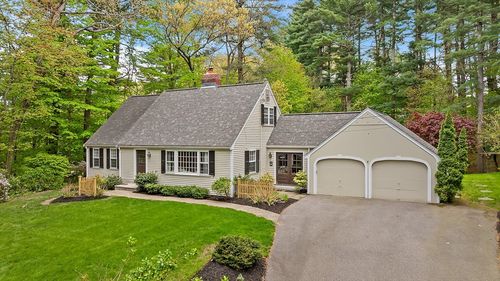 37 Moore Rd, Wayland, MA, 01778-1417 | Card Image