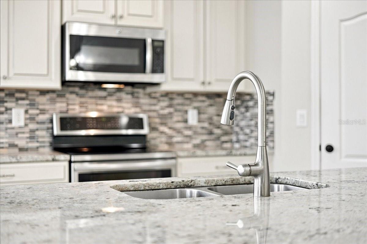 Residential in APOLLO BEACH 4