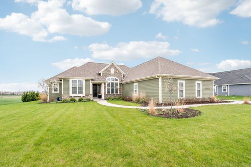 2737029 Dentons Run, Lisbon, WI, 53089-1815 | Card Image