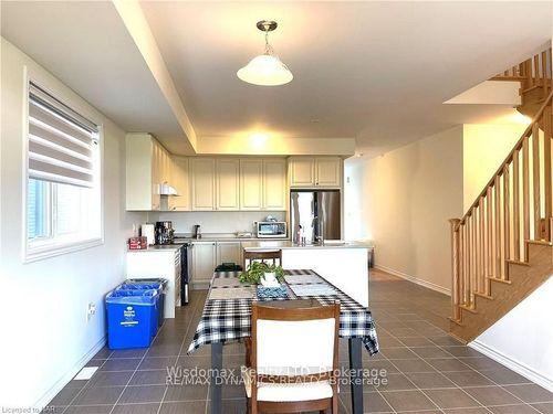 6 Explorer Way, Thorold, ON, L2V0K1 | Card Image
