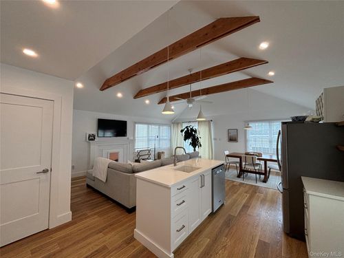 18 Louisiana St, Long Beach, NY, 11561-1216 | Card Image