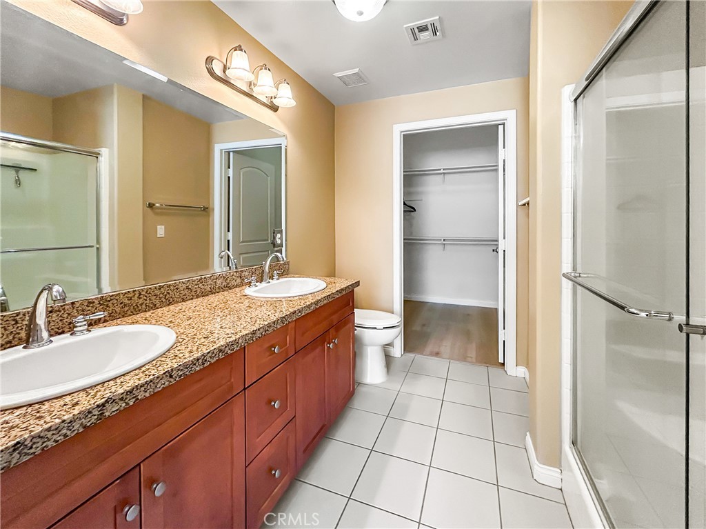 Residential Lease in Los Angeles 4