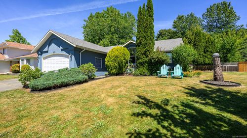 2115 Drake Pl, Courtenay, BC, V9N8Y8 | Card Image