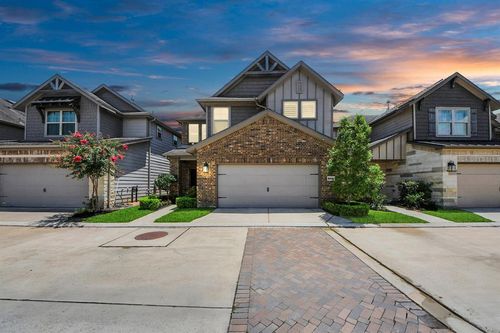 8919 Rosewood Grove Lane, Houston, TX, 77080 | Card Image