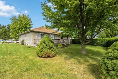 304 Parkside Dr, House other with 3 bedrooms, 2 bathrooms and 6 parking in Petrolia ON | Image 3