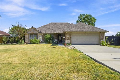 104 Butler St, Savoy, TX, 75479-2124 | Card Image