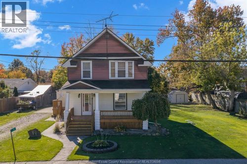 70 King St, South Woodslee, ON, N0R1V0 | Card Image