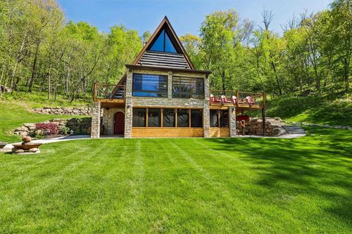 10343 County Road Kp, Mazomanie, WI, 53560-9597 | Card Image