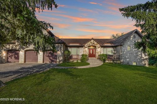 34 S Lakeview Dr, Jackson, NJ, 08527-2702 | Card Image