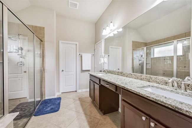 2012 Post Oak Ct, House other with 4 bedrooms, 2 bathrooms and 3 parking in Pearland TX | Image 20