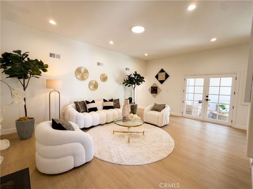 26 Seton Rd, Irvine, CA, 92612-2132 | Card Image