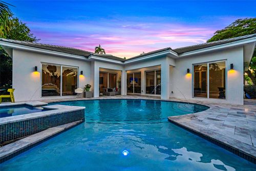 4440 Ne 15th Ter, Oakland Park, FL, 33334-5526 | Card Image