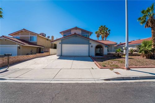 8705 Isola Dr, Las Vegas, NV, 89117-1115 | Card Image