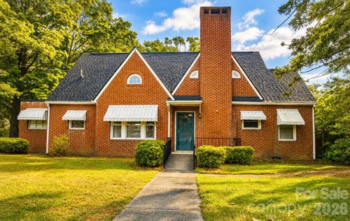 200 N Main St, Candor, NC, 27229-9106 | Card Image